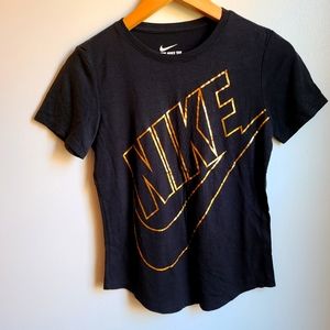NIKE Black And Gold Short Sleeve Tee Size S